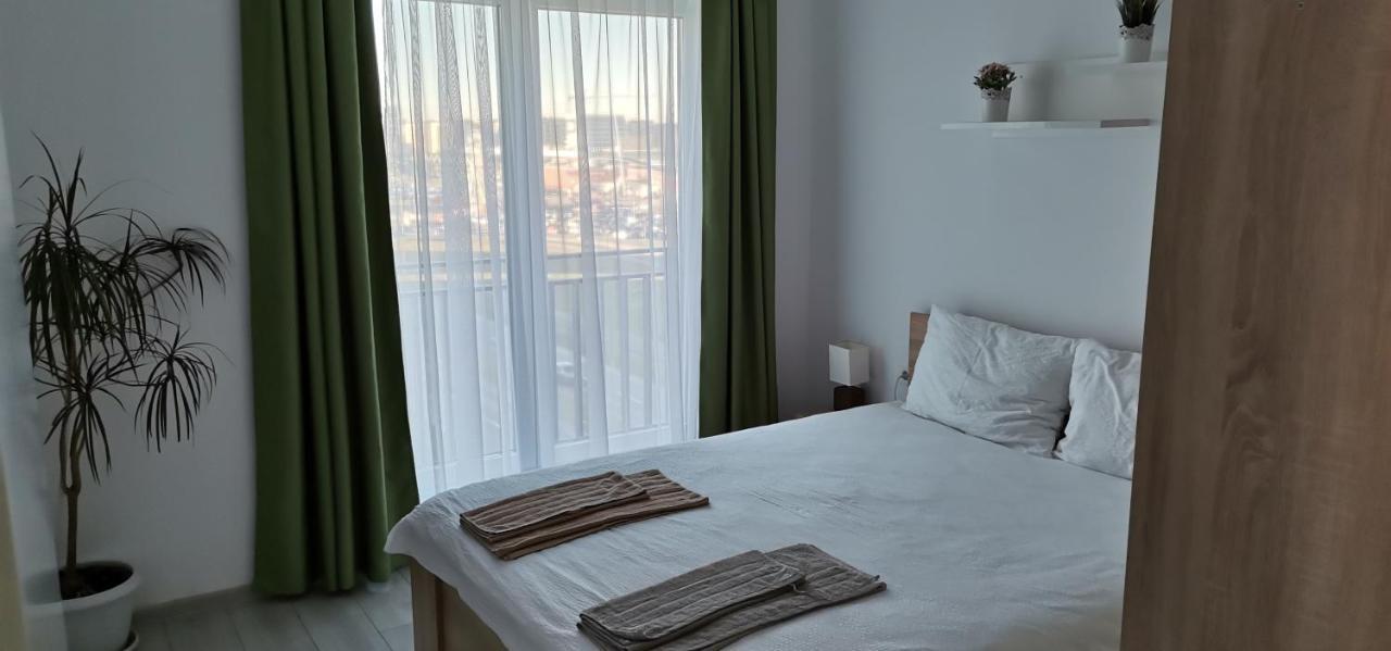Coresi Deluxe Apartment Brasov Bagian luar foto