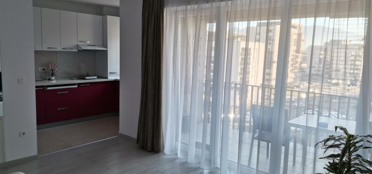 Coresi Deluxe Apartment Brasov Bagian luar foto