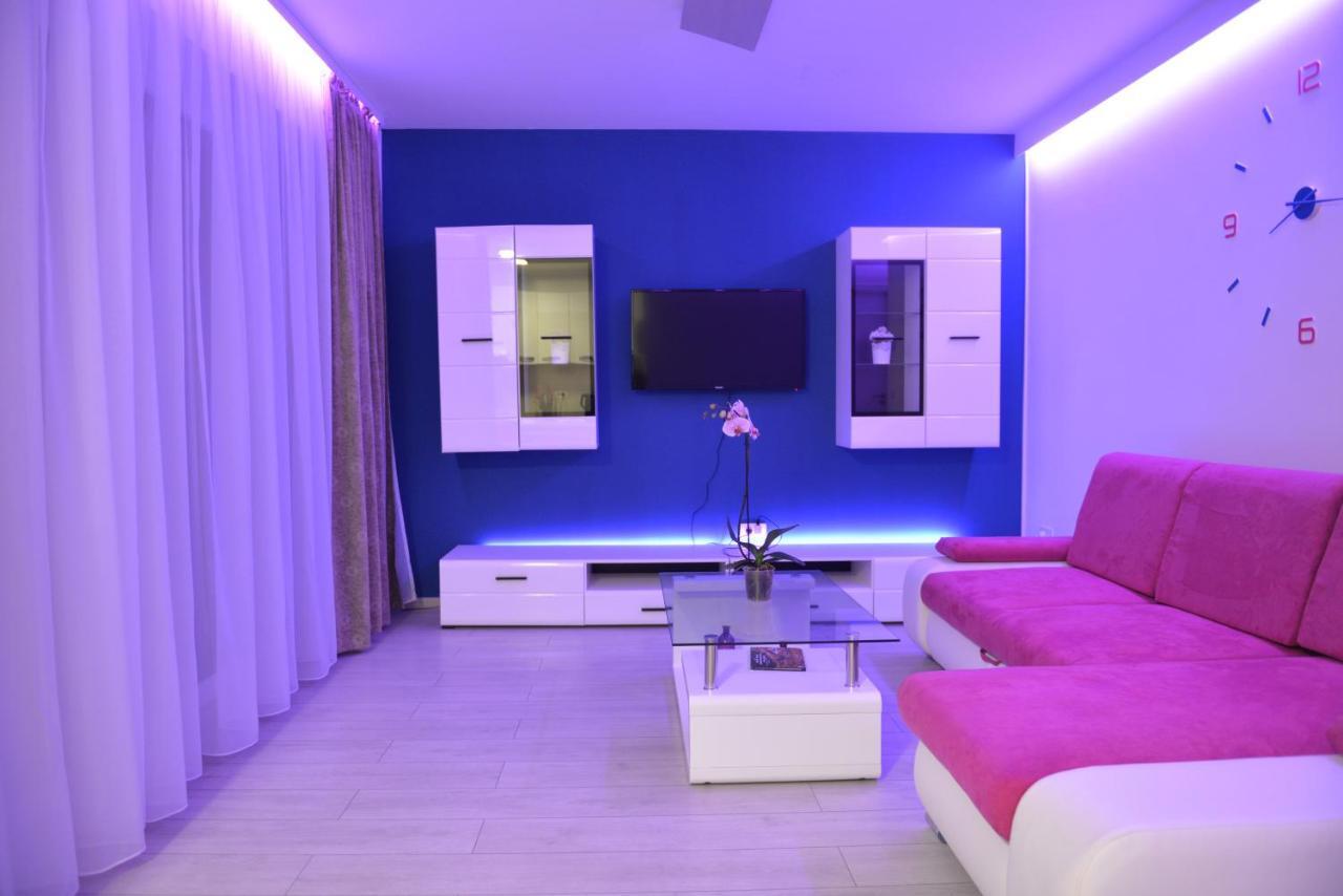 Coresi Deluxe Apartment Brasov Bagian luar foto
