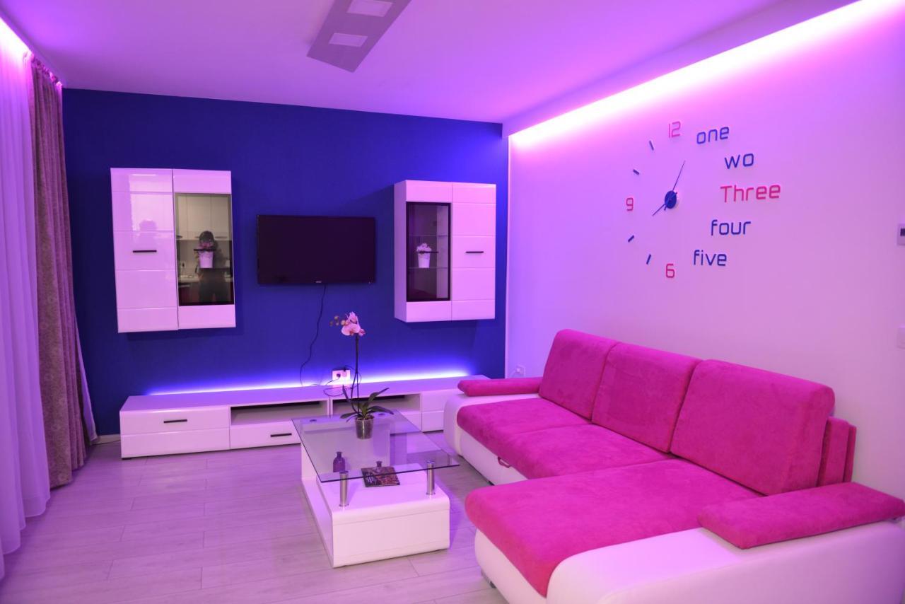 Coresi Deluxe Apartment Brasov Bagian luar foto