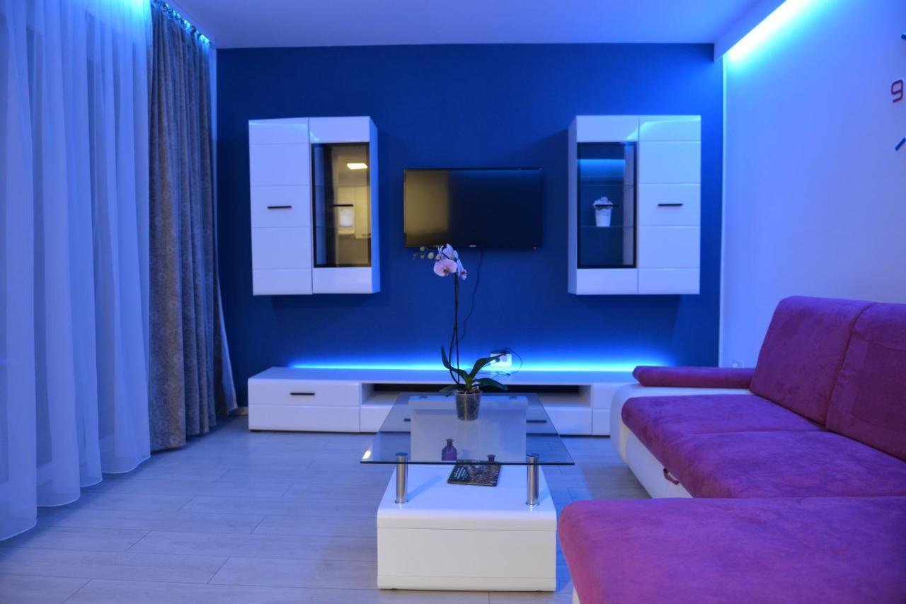 Coresi Deluxe Apartment Brasov Bagian luar foto
